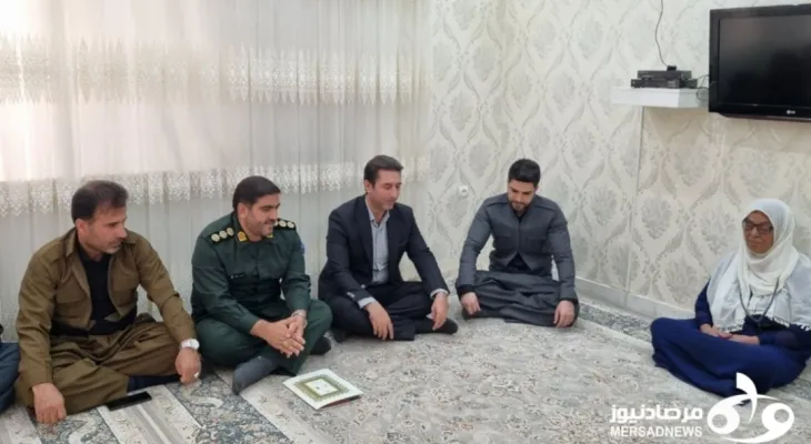 افتخار مسئولان دیدار با خانوادههای شهدا است