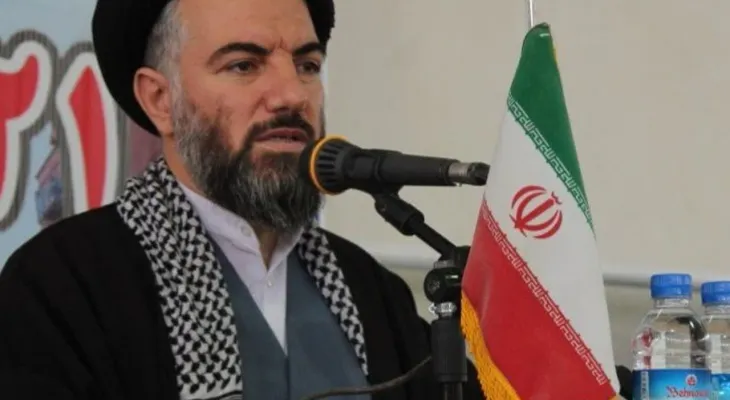 دشمن درصدد سلب هویت انقلابی ما است