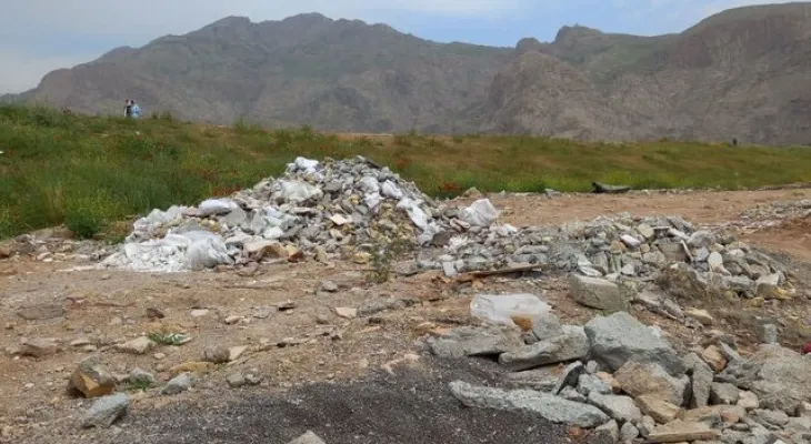 شکارگاه خسرو پرویز کرمانشاه در محاصره نخاله های ساختمانی