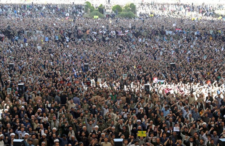 راهبری الهی رهبر معظم انقلاب، جلوه ای از این اقتدار و اثرگذاری در دنیای سیاست است.