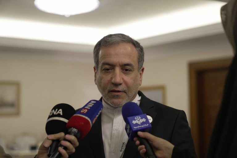 همچنان به حمایت خود از مردم و دولت سوریه ادامه میدهیم