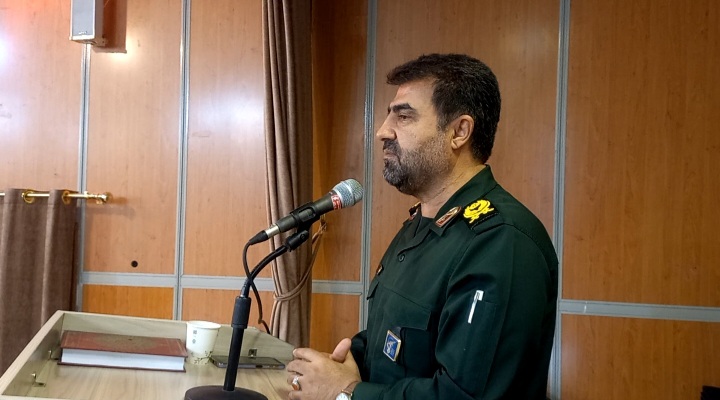 در فضای اجتماعی همیشه تاثیرگذار باشید.