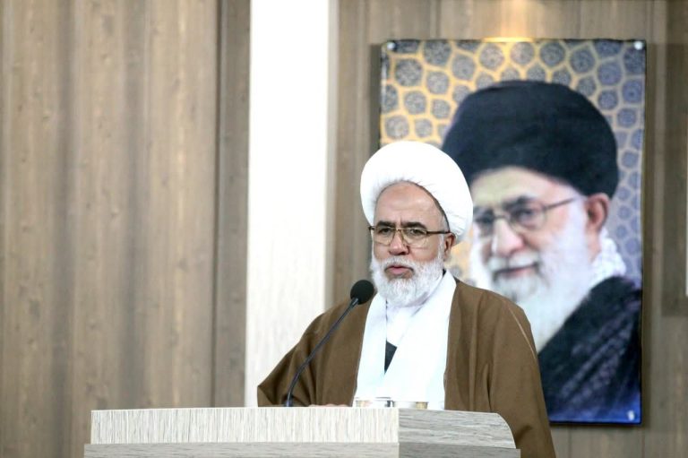 حضرت زهرا (سلاماللهعلیها) الگویی جامع برای زندگی فردی و اجتماعی است.