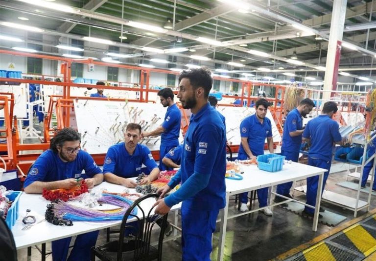 کارخانه قطعهسازی خودرو در کرمانشاه افتتاح شد