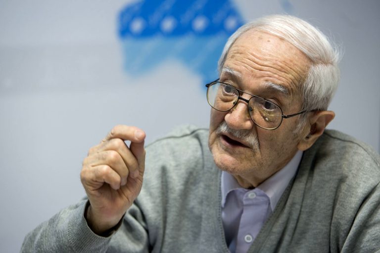 بررسی نقش بخش خصوصی و مشارکت مردمی در اقتصاد ایران