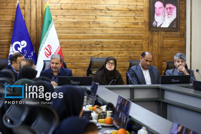 مهاجرانی: باید برای زنان تبعیض مثبت قائل شویم