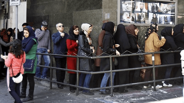 بانوان کرمانشاهی روز مادر با بلیت نیمبها به سینما میروند