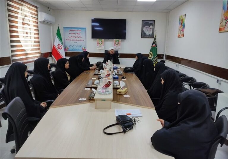 دفاع از فرهنگ عفاف و حجاب تکلیف الهی است